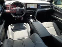 تۆیۆتا کامری